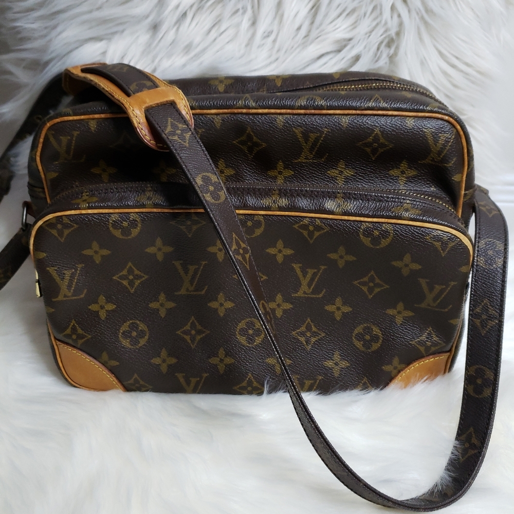 Louis Vuitton Nile 28